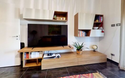 BILOCALE + CUCINA ABITABILE • MODERNO E COMPLETAMENTE RISTRUTTURATO – via Francesco Petrarca 35, Centro, Cologno Monzese