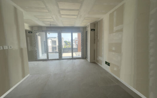 AMPIO 3 LOCALI R. GREENPARK – VIA TOSCANA, BIASSONO (MB)