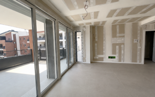AMPIO 3 LOCALI R. GREENPARK – VIA TOSCANA, BIASSONO (MB)