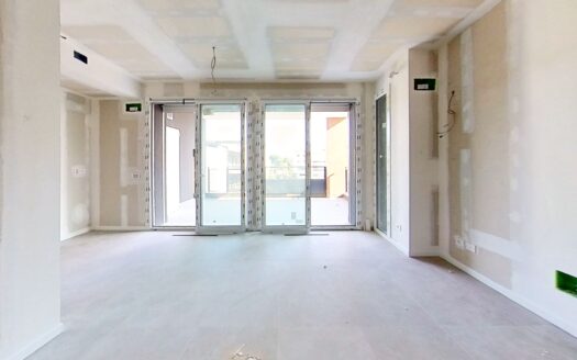 AMPIO 3 LOCALI R. GREENPARK – VIA TOSCANA, BIASSONO (MB)